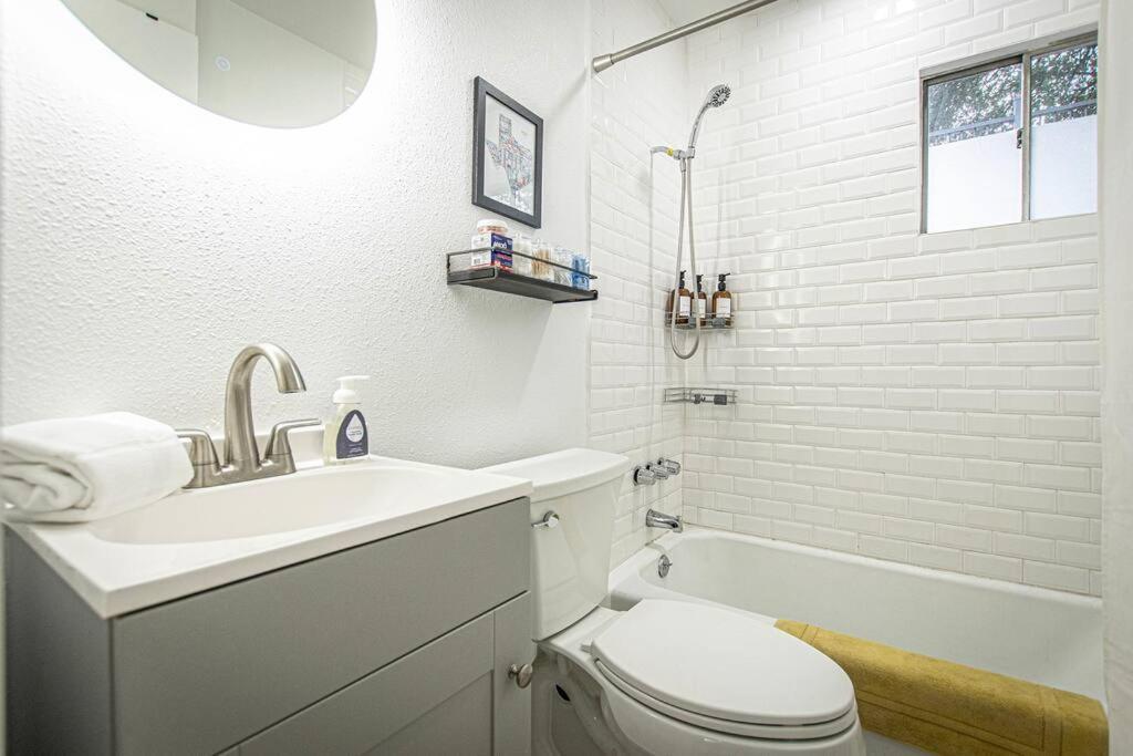 Downtown Austin Suite Retreat מראה חיצוני תמונה