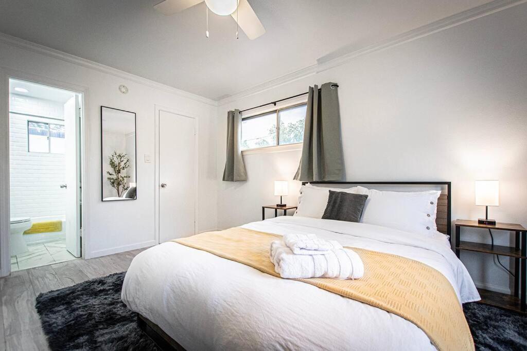 Downtown Austin Suite Retreat מראה חיצוני תמונה