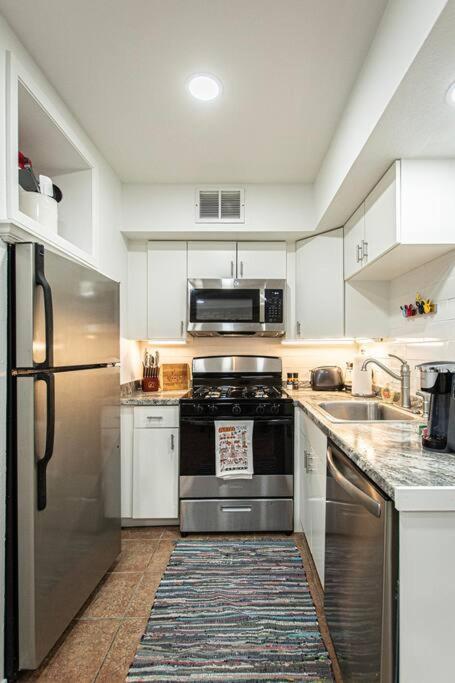 Downtown Austin Suite Retreat מראה חיצוני תמונה